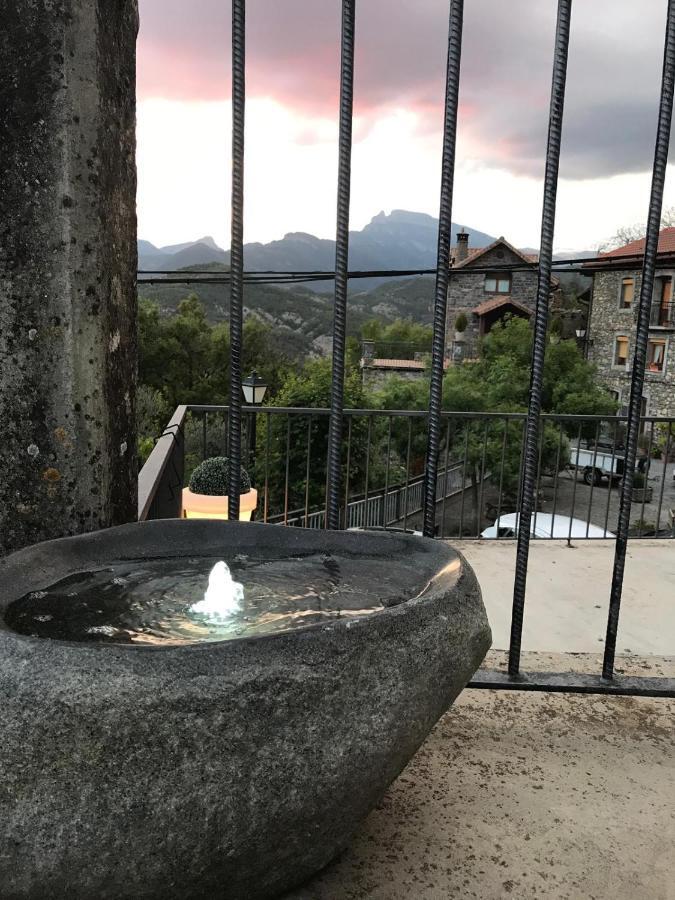 Apartamento El Fenal De Turmo Casa Rural "El Capricho De Nieves" Laspuña Buitenkant foto