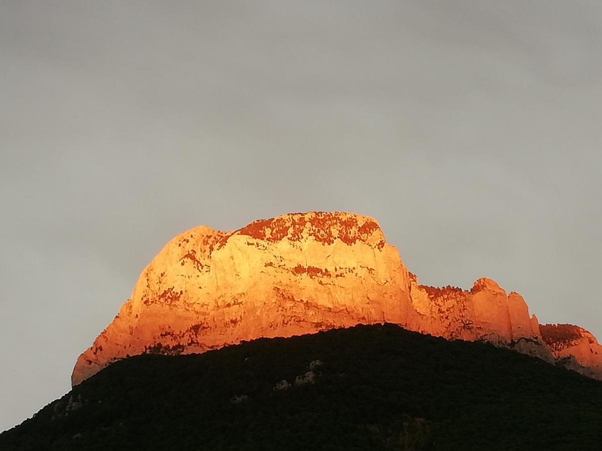 Apartamento El Fenal De Turmo Casa Rural "El Capricho De Nieves" Laspuña Buitenkant foto